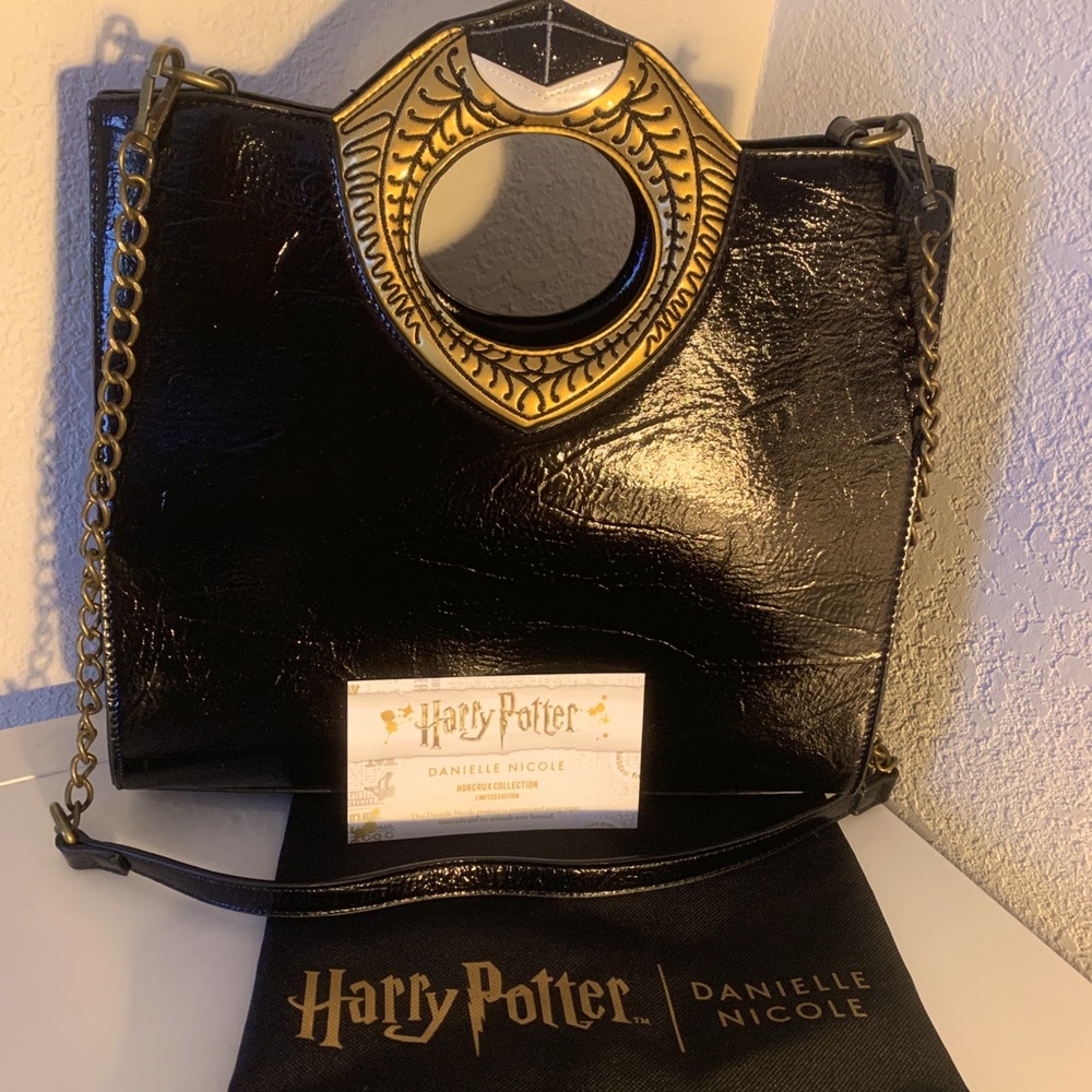 Harry Potter Danielle Nicole Purse